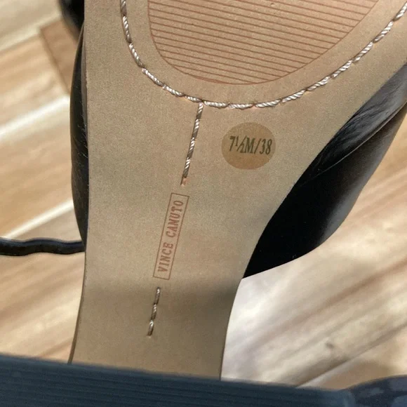 Vince Camuto Platform 6in heels size 7.5 - Picture 3 of 8